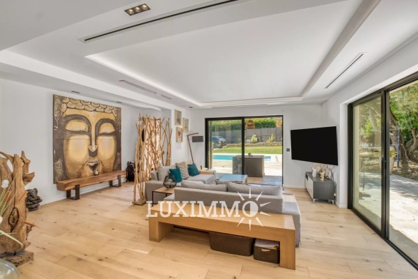 Maison de luxe à vendre à Mougins, 1 190 000 €, Photo 3