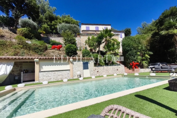 Maison de luxe à vendre à Menton, 2 500 000 €, Photo 1