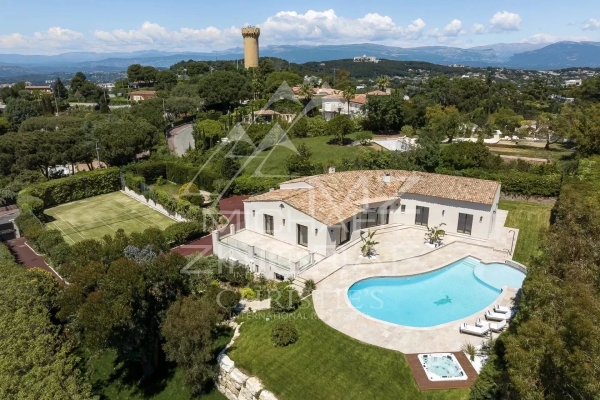 Maison de luxe à louer à Vallauris, 30 000 €, Photo 1