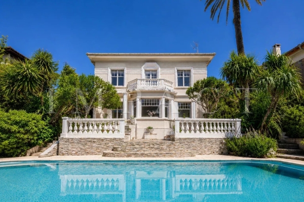 Maison de luxe à louer à Cannes, 8 000 €, Photo 1