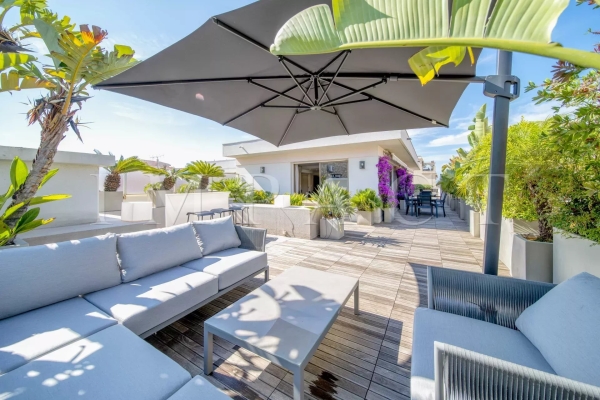 Maison de luxe à louer à Cannes, 8 500 €, Photo 1