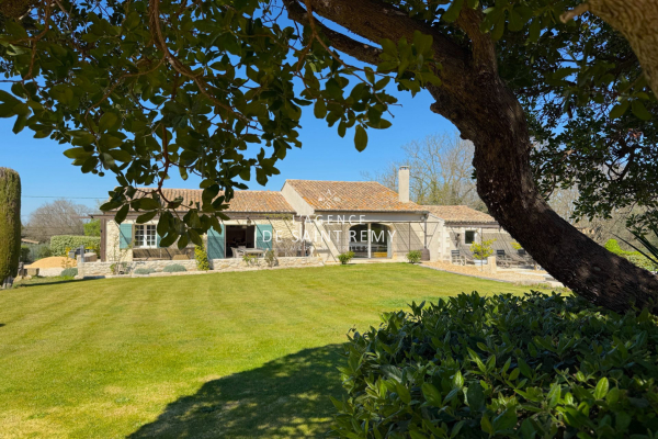 Luxury House for sale in Saint-Rémy-de-Provence, 1 745 000 €, Photo 1