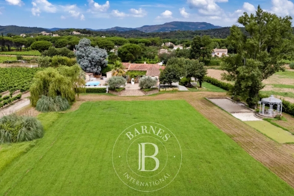 Maison de luxe à vendre à Cogolin, 1 390 000 €, Photo 1