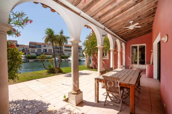 Luxury House for sale in Port Grimaud, 5 350 000 €, Photo 2