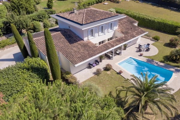 Maison de luxe à vendre à Valbonne, 1 590 000 €, Photo 1