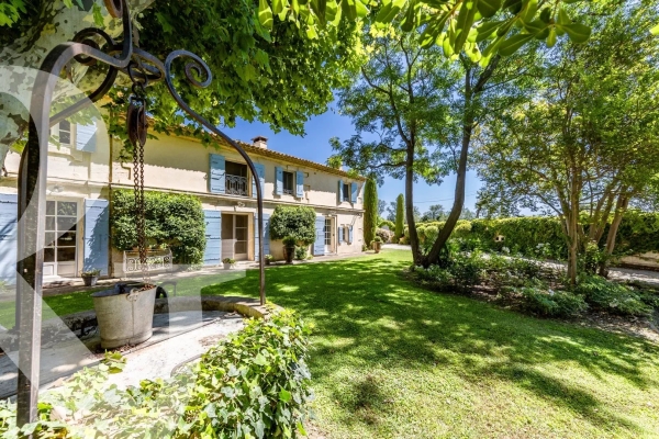 Maison de luxe à vendre à Raphèle-Lès-Arles, 1 495 000 €, Photo 1