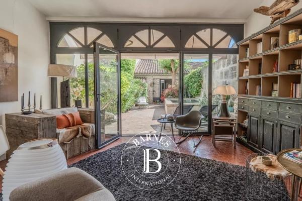 Luxury House for sale in Mouriès, 920 000 €, Photo 1