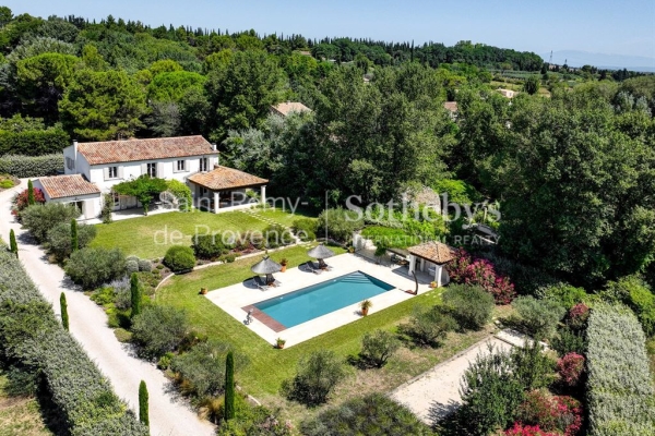 Maison de luxe à vendre à Saint-Rémy-de-Provence, 2 450 000 €, Photo 1
