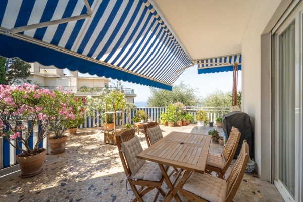 Luxury Apartment for sale in Nice, 780 000 €, Photo 1