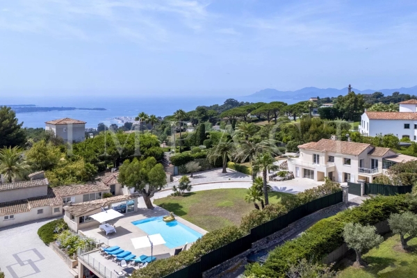 Luxury House for rental in Cannes, 11 700 €, Photo 1