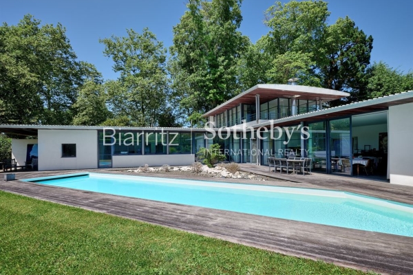 Luxury House for sale in Biarritz, 2 415 000 €, Photo 1