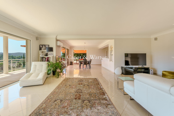 Maison de luxe à vendre à Saint-Raphaël, 1 370 000 €, Photo 2