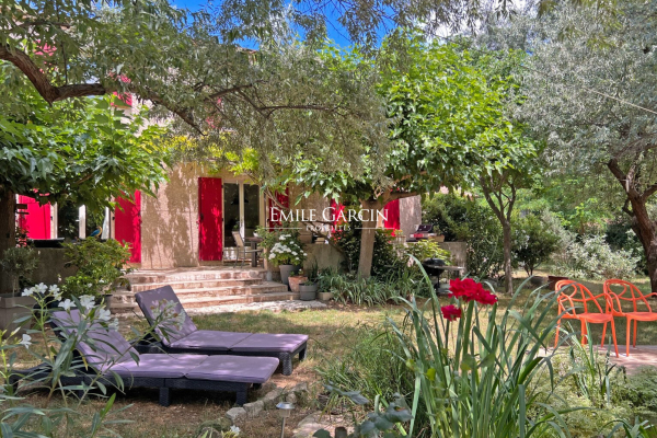 Maison de luxe à vendre à L Isle-sur-La-Sorgue, 730 000 €, Photo 1