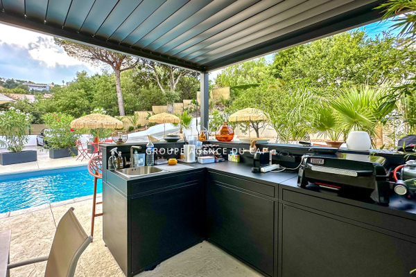 Maison de luxe à vendre à Saint-Aygulf, 1 190 000 €, Photo 3