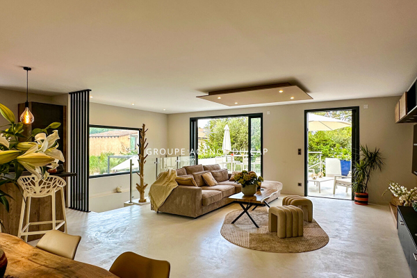 Maison de luxe à vendre à Saint-Aygulf, 1 190 000 €, Photo 6