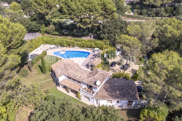 Luxury House for sale in Mougins, 3 650 000 €, Photo 1