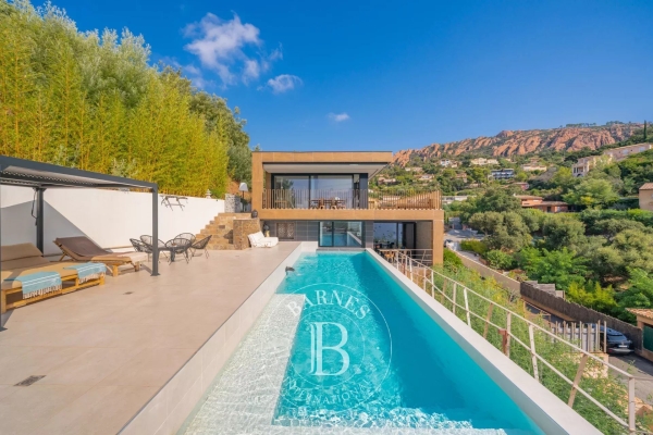 Luxury House for sale in Saint-Raphaël, 2 250 000 €, Photo 2