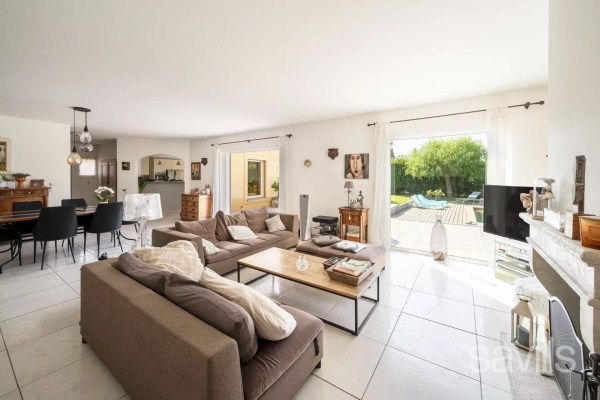 Maison de luxe à vendre à Antibes, 1 890 000 €, Photo 4