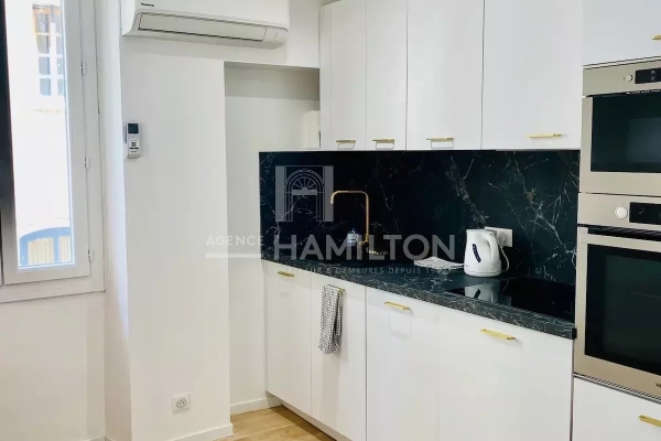 Appartement de luxe à vendre à Valbonne, 369 000 €, Photo 2