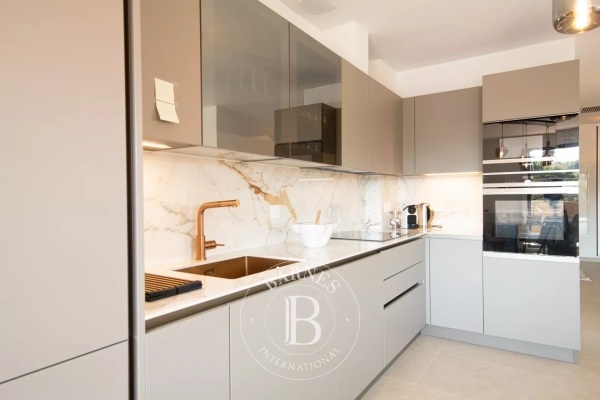 Luxury Apartment for sale in Grimaud, 1 075 000 €, Photo 7