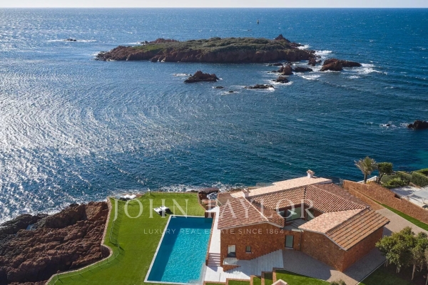 Luxury House for sale in Théoule-sur-Mer, 7 700 000 €, Photo 1