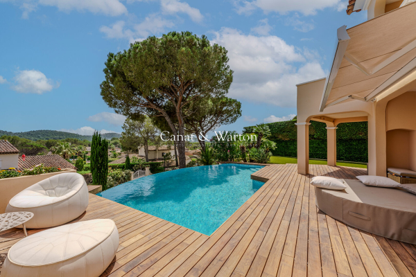 Maison de luxe à vendre à Saint-Raphaël, 1 430 000 €, Photo 1
