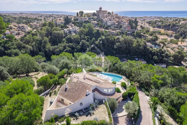 Luxury House for sale in Cagnes-sur-Mer, 2 990 000 €, Photo 2