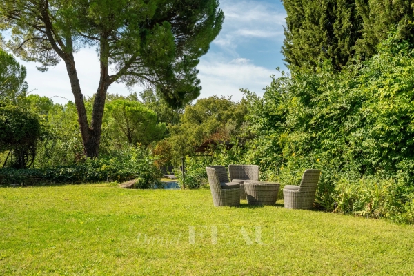 Luxury House for sale in Gordes, 1 750 000 €, Photo 3