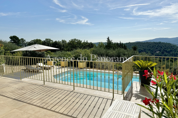 Maison de luxe à vendre à Le Tignet, 895 000 €, Photo 2