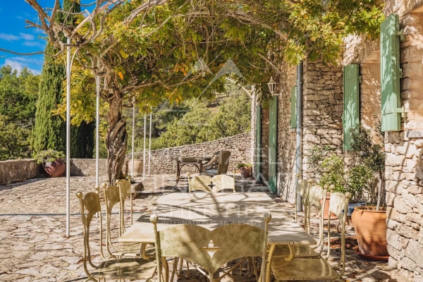 Maison de luxe à vendre à Gordes, 1 762 000 €, Photo 1