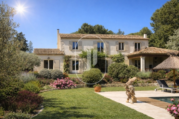 Maison de luxe à vendre à Saint-Rémy-de-Provence, 2 450 000 €, Photo 1