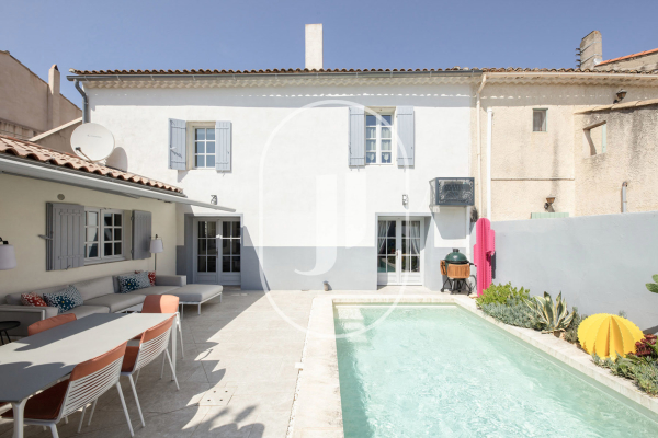Maison de luxe à vendre à Maillane, 595 000 €, Photo 1