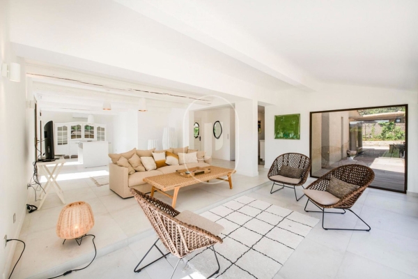 Luxury House for sale in Eygalières, 1 690 000 €, Photo 4
