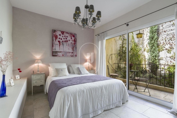 Luxury House for sale in Cucuron, 695 000 €, Photo 6