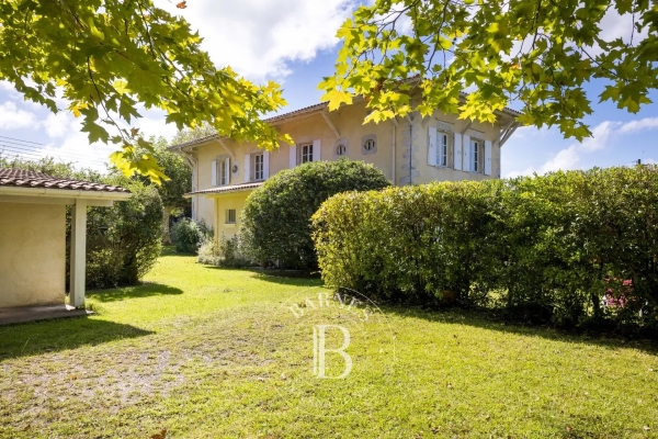 Luxury House for sale in Bayonne, 1 182 000 €, Photo 1