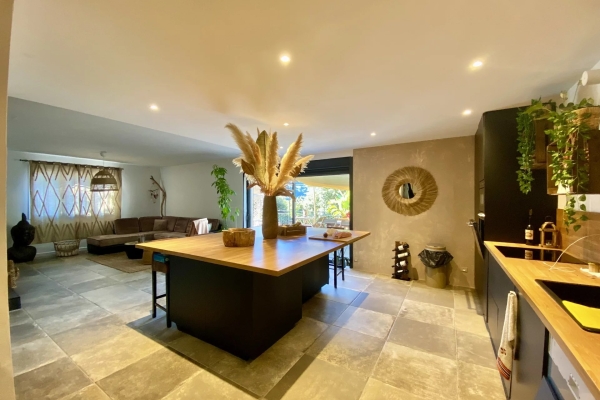 Luxury House for sale in Menton, 799 000 €