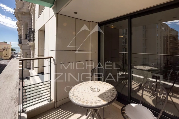 Luxury Apartment for sale in Cannes, 890 000 €, Photo 2