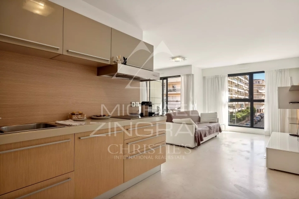 Luxury Apartment for sale in Cannes, 890 000 €, Photo 4