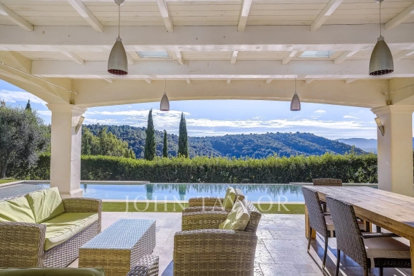 Maison de luxe à vendre à Le Tignet, 998 000 €, Photo 2