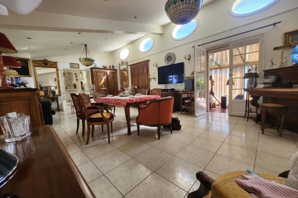 Maison de luxe à vendre à Plan-de-Cuques, 844 000 €, Photo 4