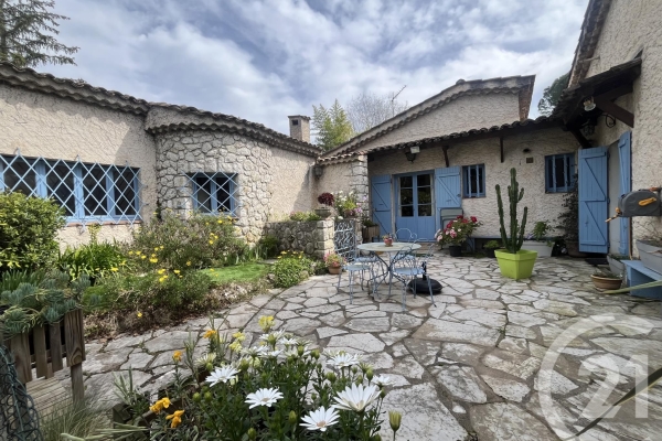 Maison de luxe à vendre à Roquefort-les-Pins, 1 300 000 €, Photo 1
