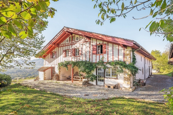 Luxury House for sale in Sare, 2 950 000 €, Photo 1