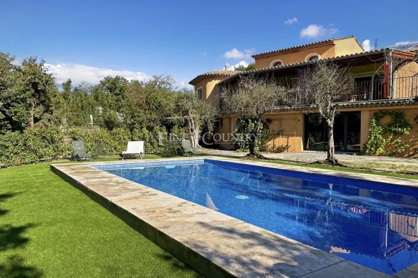 Maison de luxe à vendre à Saint-Cézaire-sur-Siagne, 850 000 €, Photo 3