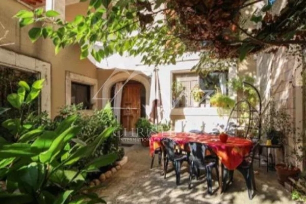 Maison de luxe à vendre à Saint-Rémy-de-Provence, 549 000 €, Photo 1