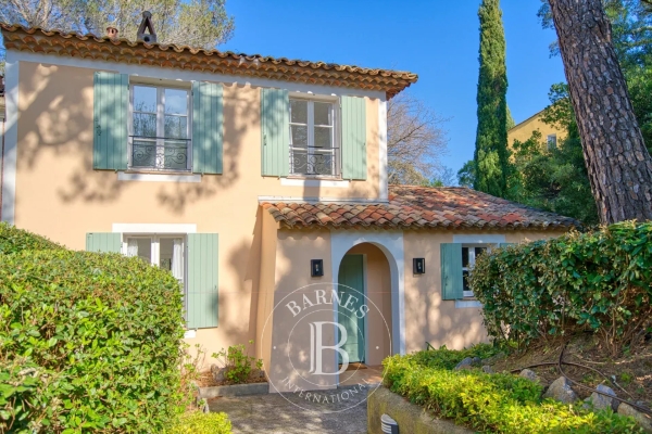 Luxury House for sale in Grimaud, 995 000 €, Photo 1