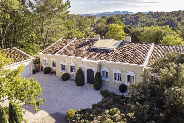 Maison de luxe à vendre à Callas, 2 290 000 €, Photo 1