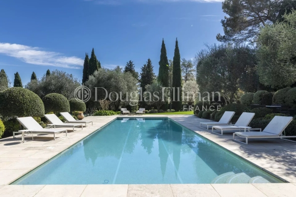 Maison de luxe à vendre à Grasse, 3 450 000 €, Photo 1