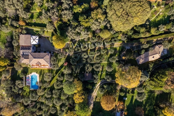 Maison de luxe à vendre à Grasse, 2 330 000 €, Photo 1