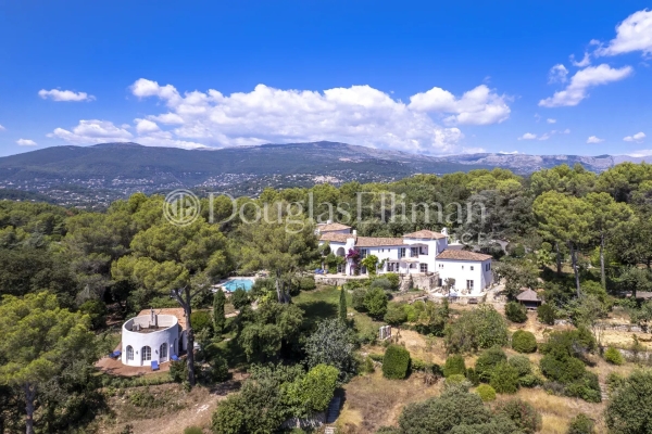 Maison de luxe à vendre à Valbonne, 17 900 000 €, Photo 1