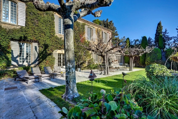 Maison de luxe à vendre à Saint-Rémy-de-Provence, 8 900 000 €, Photo 1